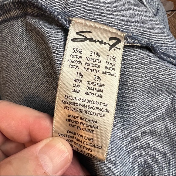 Seven7 Women's Blue Large Denim Jacket with Floral Embroidery - Picture 3 of 8